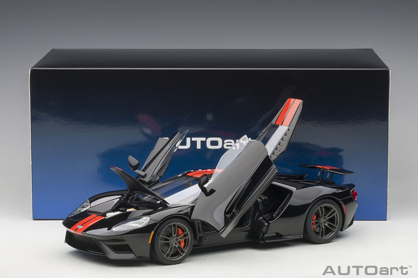 Macheta auto Ford GT (2017) 1:18 AutoArt