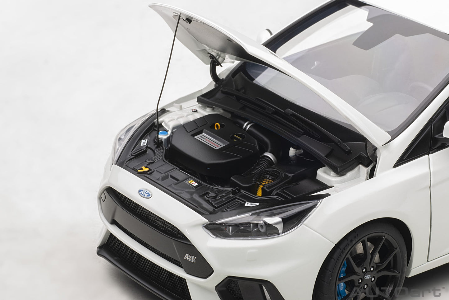 Macheta auto Ford Focus RS (2016) 1:18 AutoArt