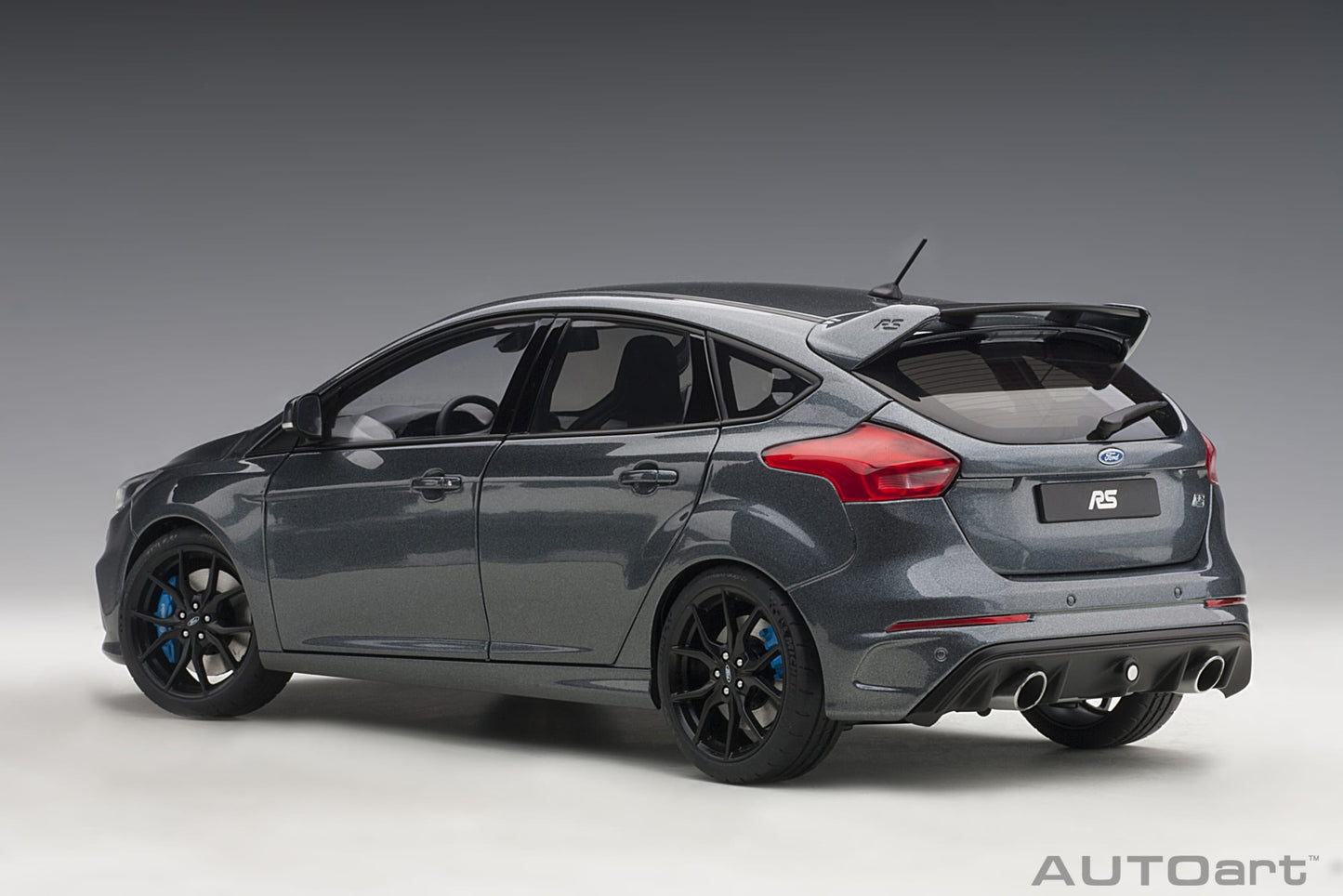 Macheta auto Ford Focus RS (2016) 1:18 AutoArt