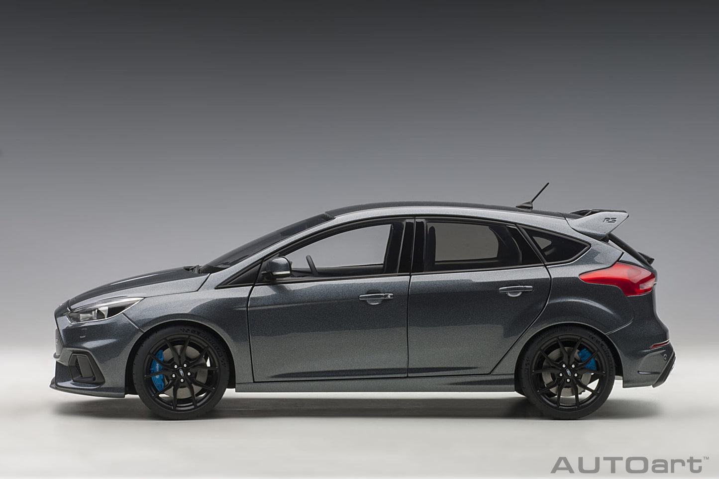 Macheta auto Ford Focus RS (2016) 1:18 AutoArt