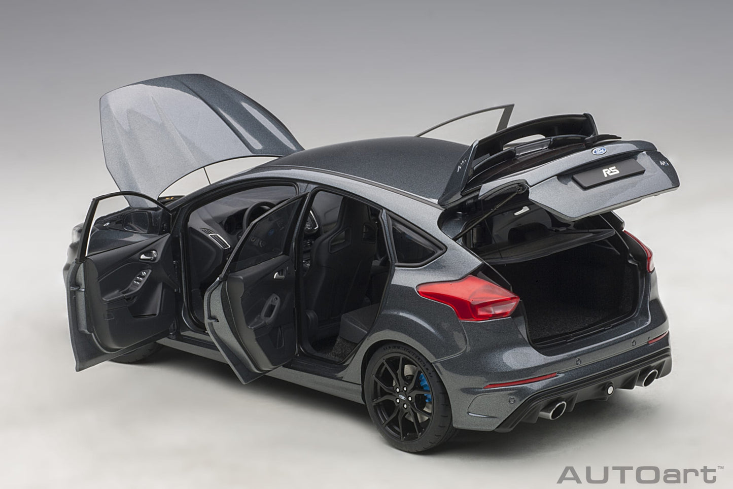 Macheta auto Ford Focus RS (2016) 1:18 AutoArt