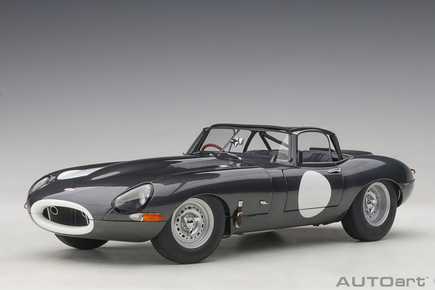 Macheta auto Jaguar Lightweight E-Type (2015) 1:18 AutoArt