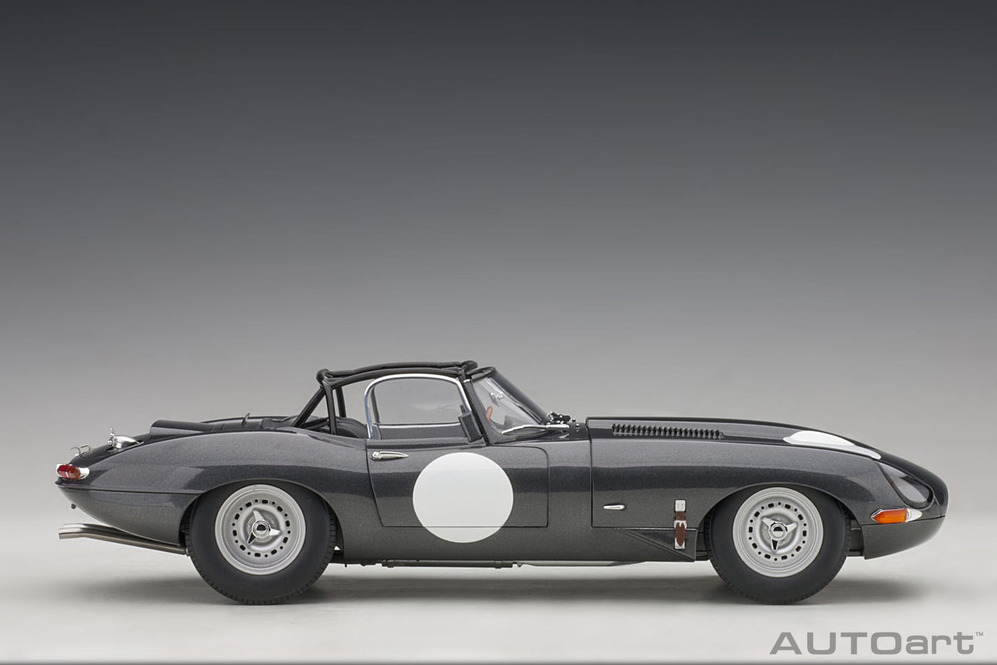 Macheta auto Jaguar Lightweight E-Type (2015) 1:18 AutoArt