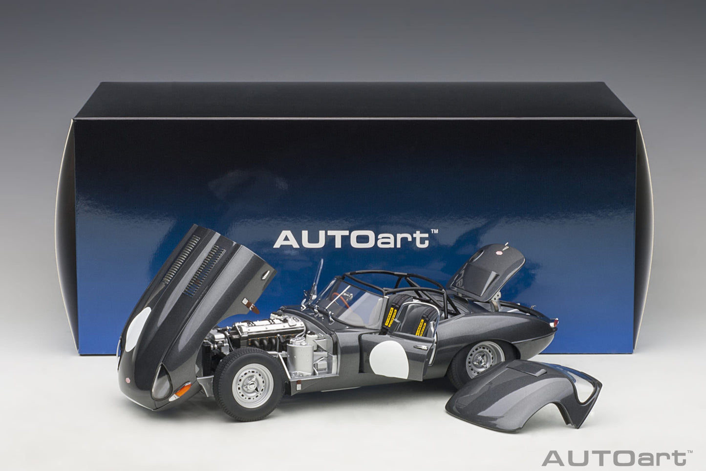 Macheta auto Jaguar Lightweight E-Type (2015) 1:18 AutoArt