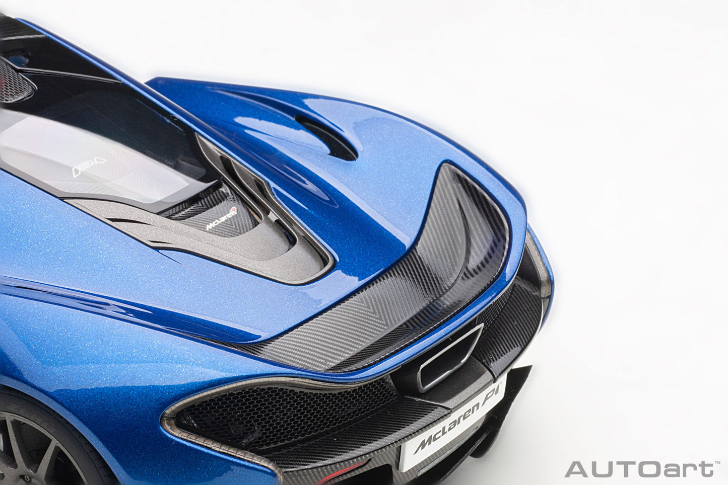 Macheta auto McLaren P1 (2013) 1:18 AutoArt