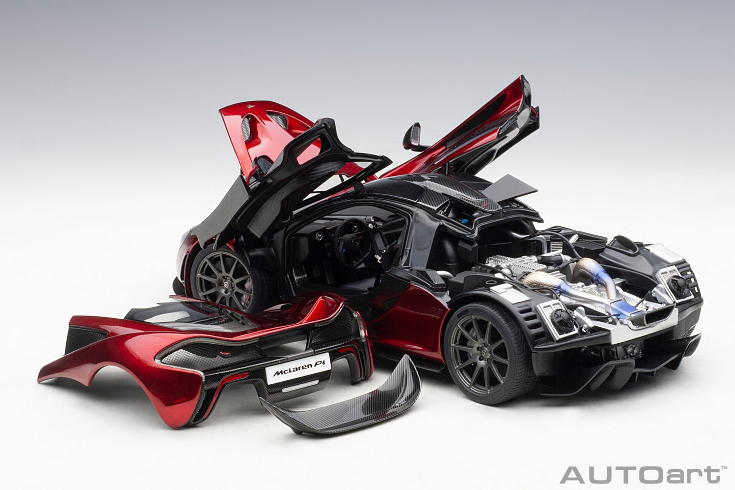 Macheta auto McLaren P1 (2013) 1:18 AutoArt