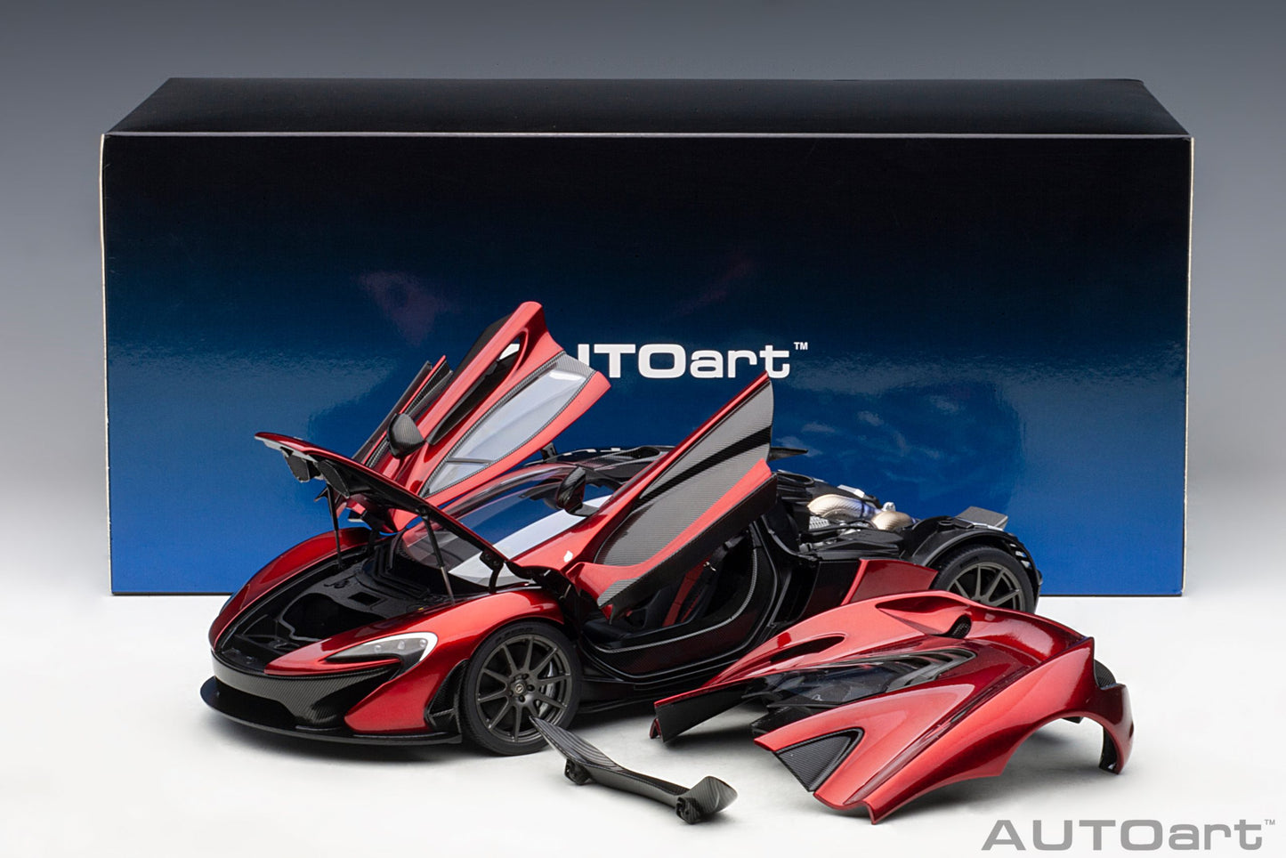 Macheta auto McLaren P1 (2013) 1:18 AutoArt