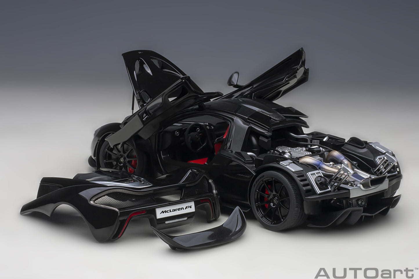 Macheta auto McLaren P1 (2013) 1:18 AutoArt