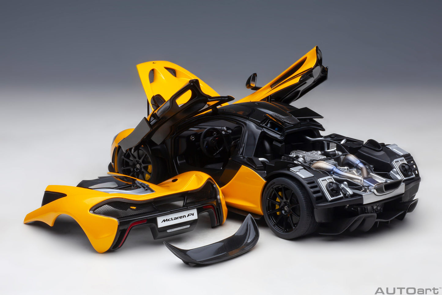 McLaren P1 (2013) 1:18 AutoArt model car