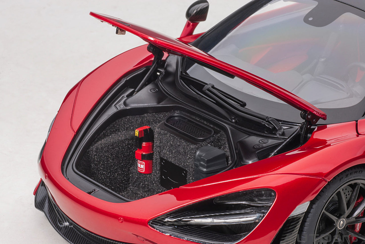 Macheta auto McLaren 720S (2017) 1:18 AutoArt