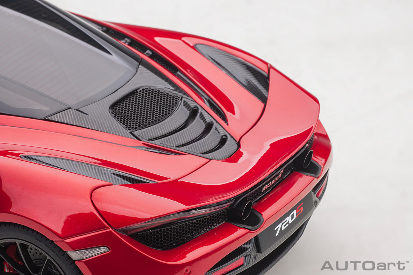 Macheta auto McLaren 720S (2017) 1:18 AutoArt