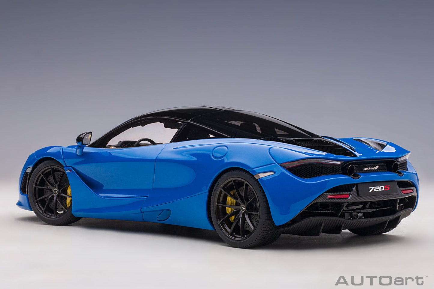 Macheta auto McLaren 720S (2017) 1:18 AutoArt