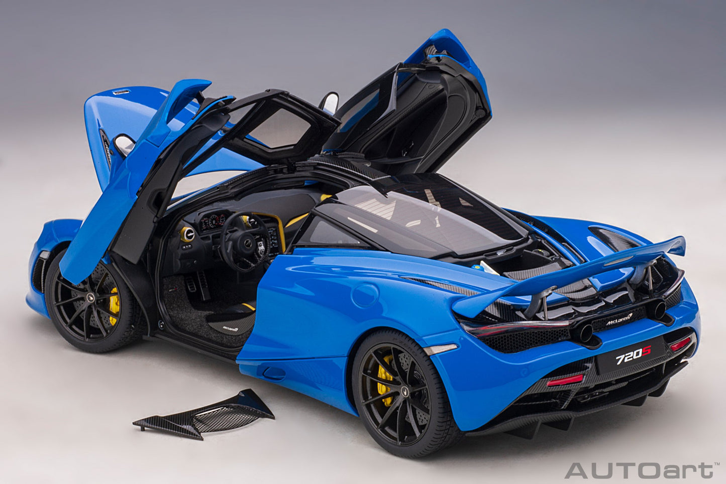 Macheta auto McLaren 720S (2017) 1:18 AutoArt