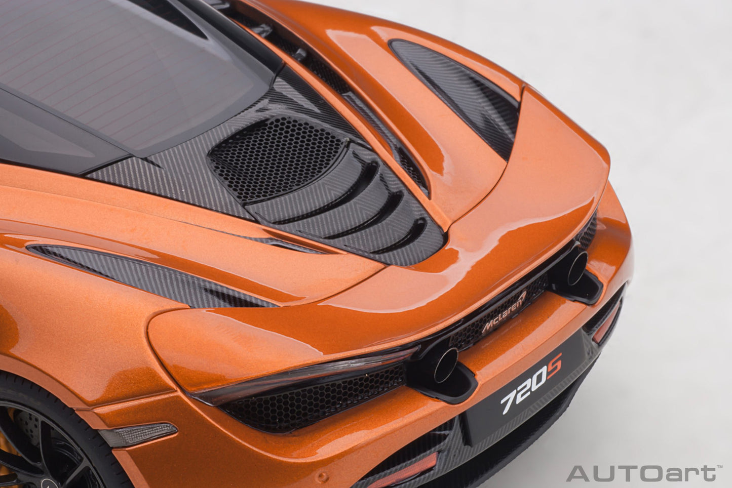 Macheta auto McLaren 720S (2017) 1:18 AutoArt