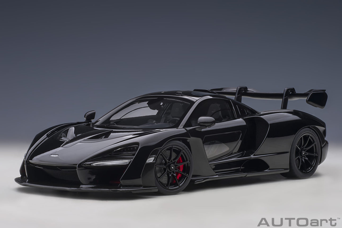 Macheta auto McLaren Senna (2018) 1:18 AutoArt