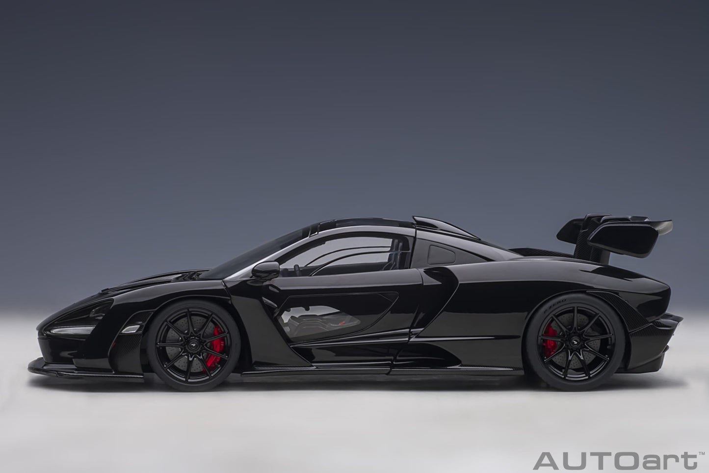 Macheta auto McLaren Senna (2018) 1:18 AutoArt