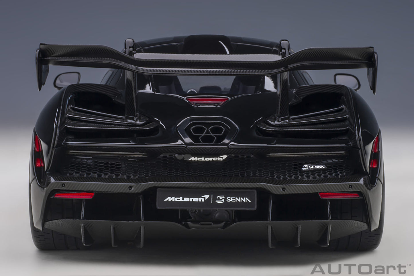 Macheta auto McLaren Senna (2018) 1:18 AutoArt