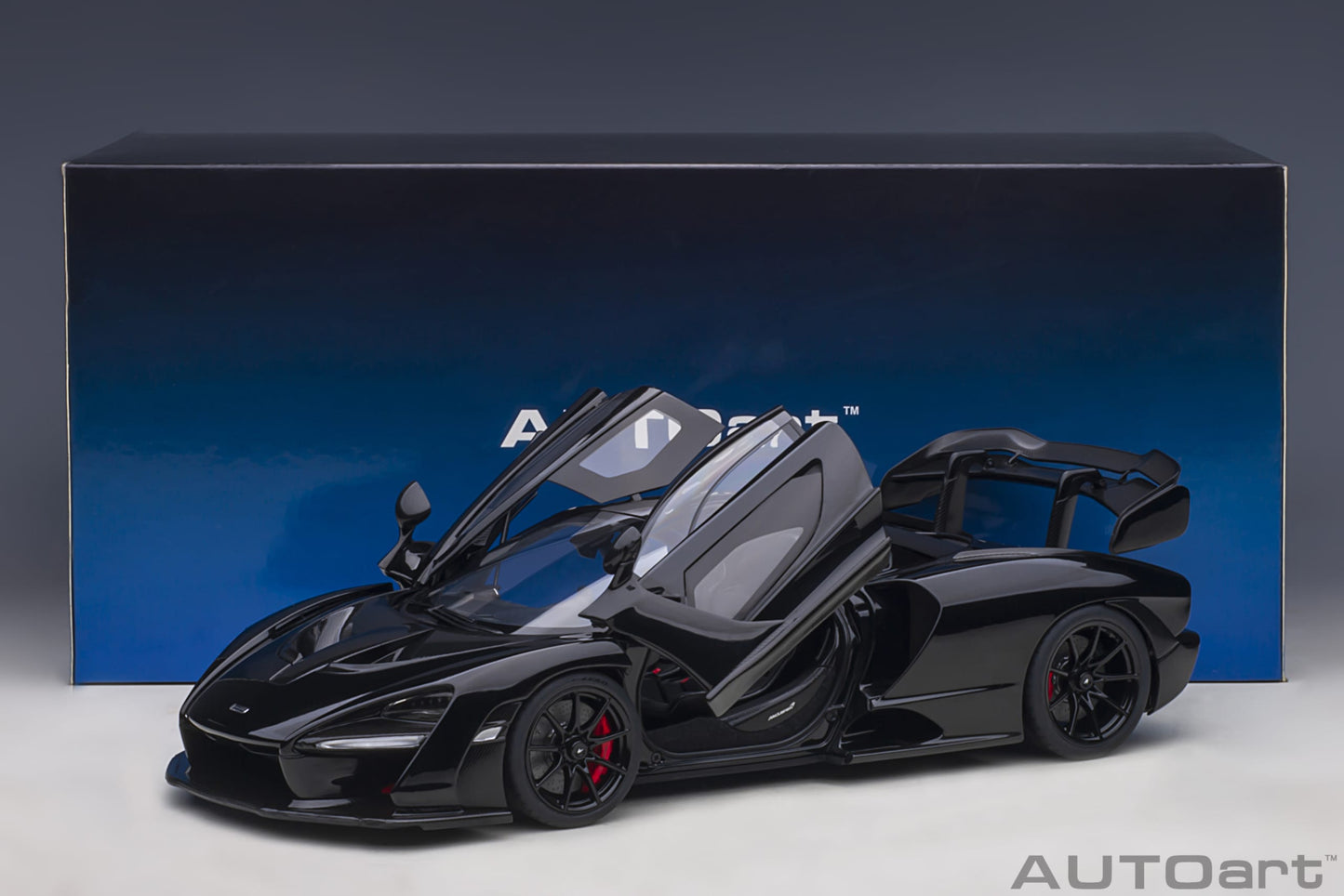 Macheta auto McLaren Senna (2018) 1:18 AutoArt