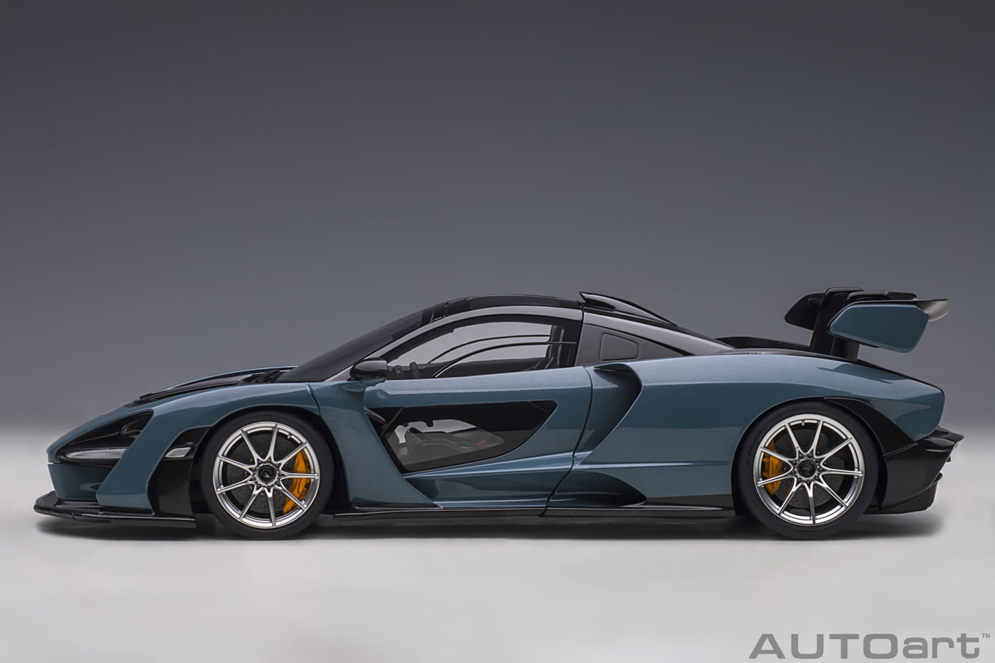 Macheta auto McLaren Senna (2018) 1:18 AutoArt