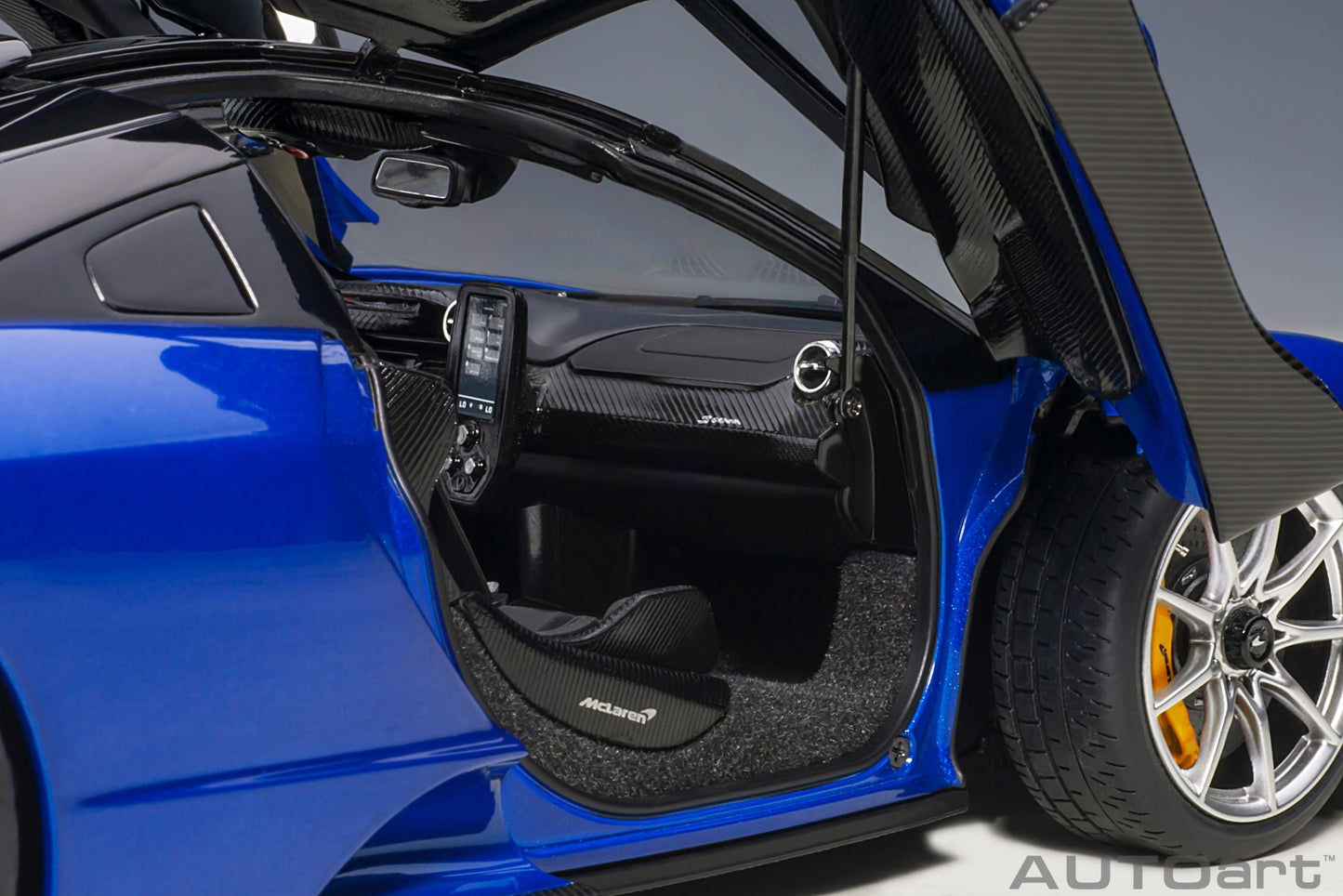 Macheta auto McLaren Senna (2018) 1:18 AutoArt