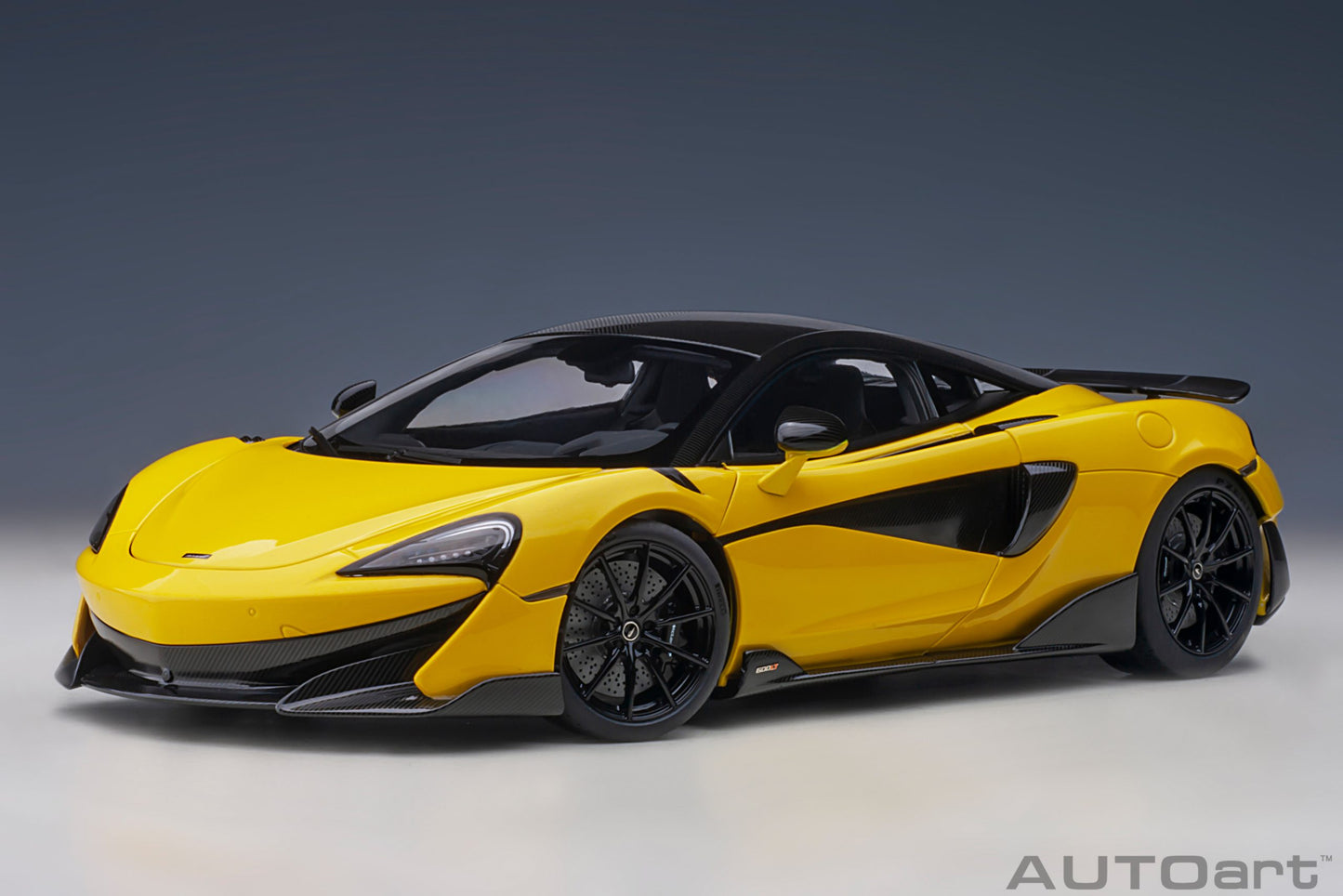 Macheta auto McLaren 600LT (2019) 1:18 AutoArt