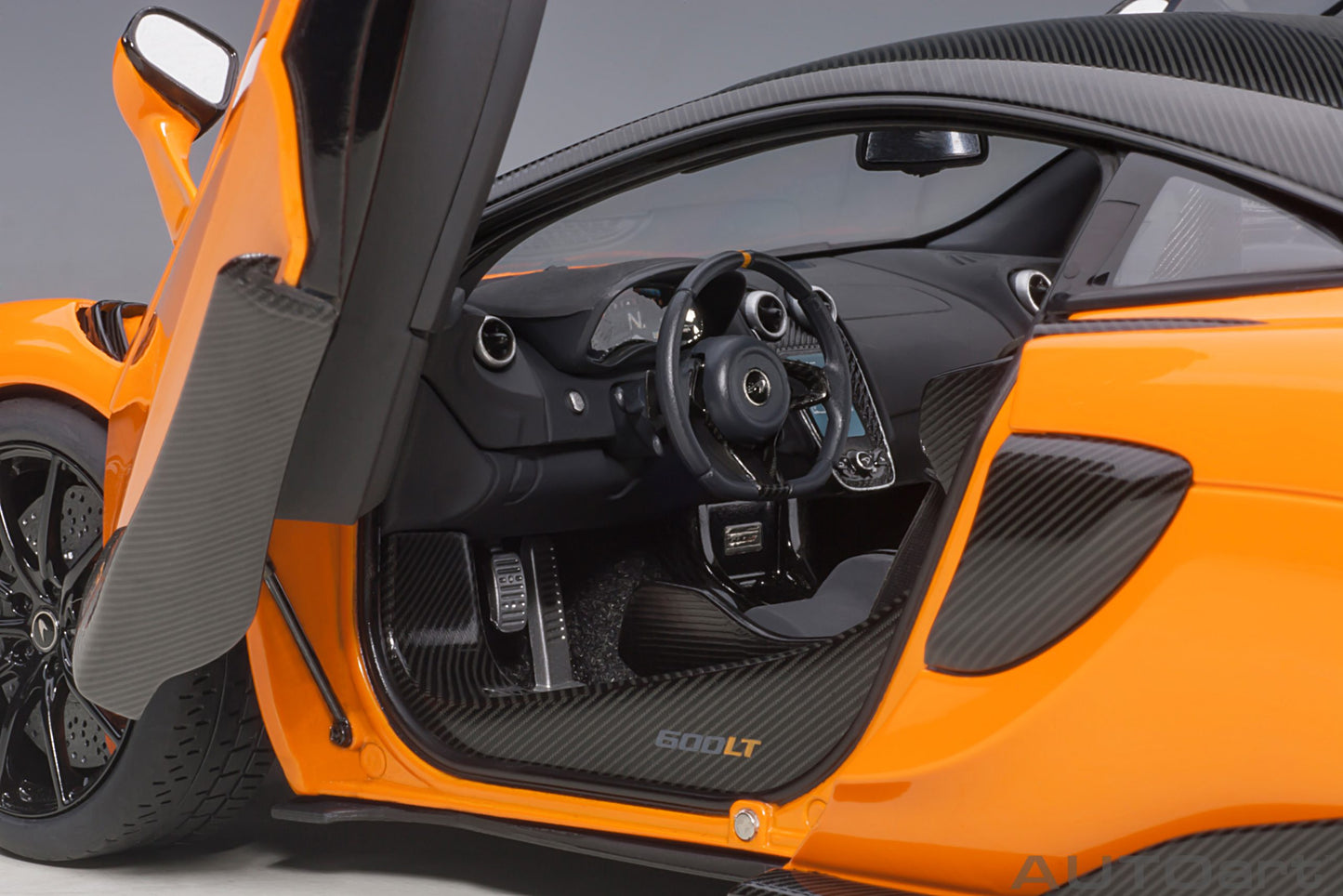 Macheta auto McLaren 600LT (2019) 1:18 AutoArt