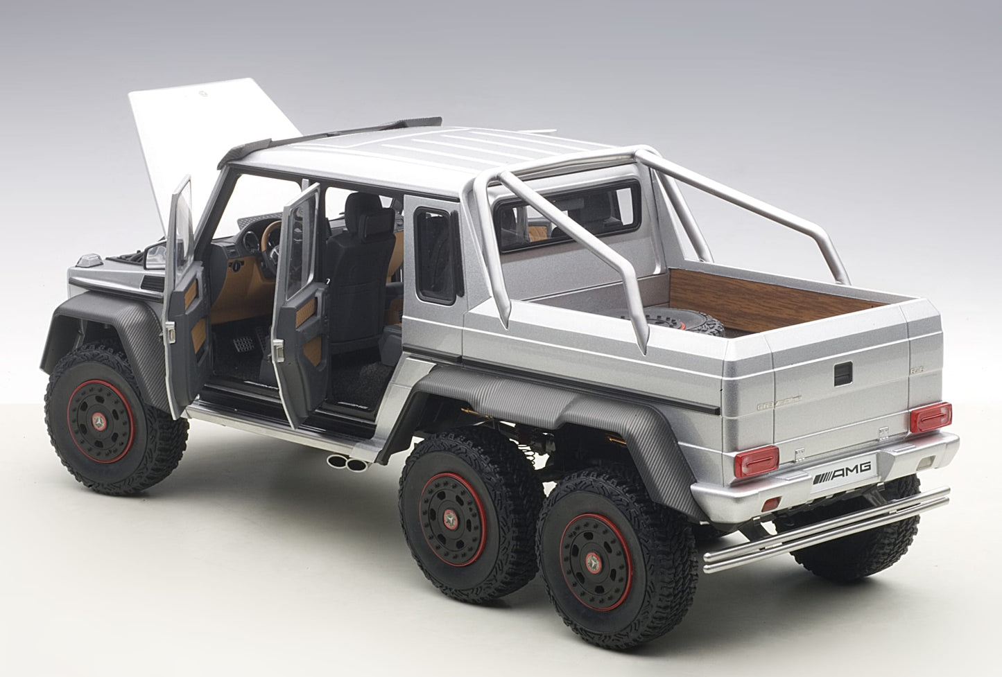 Macheta auto Mercedes-Benz G63 AMG 6×6 (2013) 1:18 AutoArt