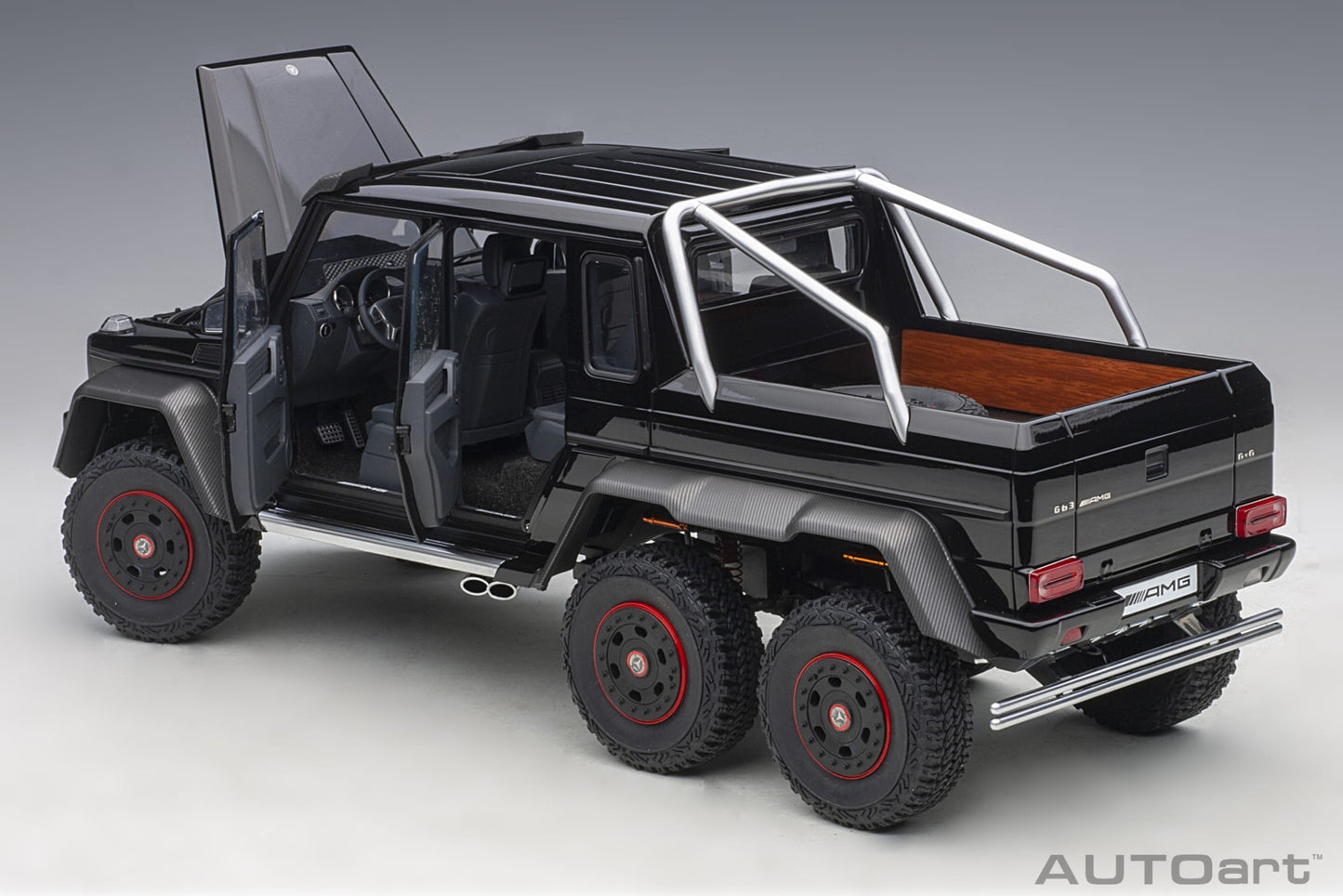 Macheta auto Mercedes-Benz G63 AMG 6×6 (2013) 1:18 AutoArt