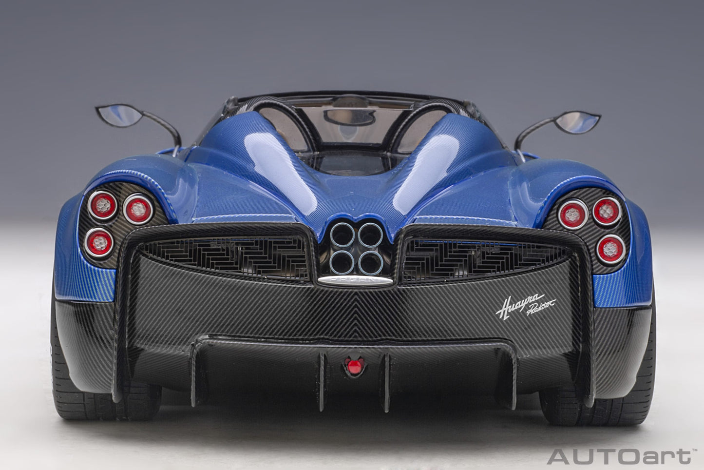 Macheta auto Pagani Huayra Roadster (2017) 1:18 AutoArt