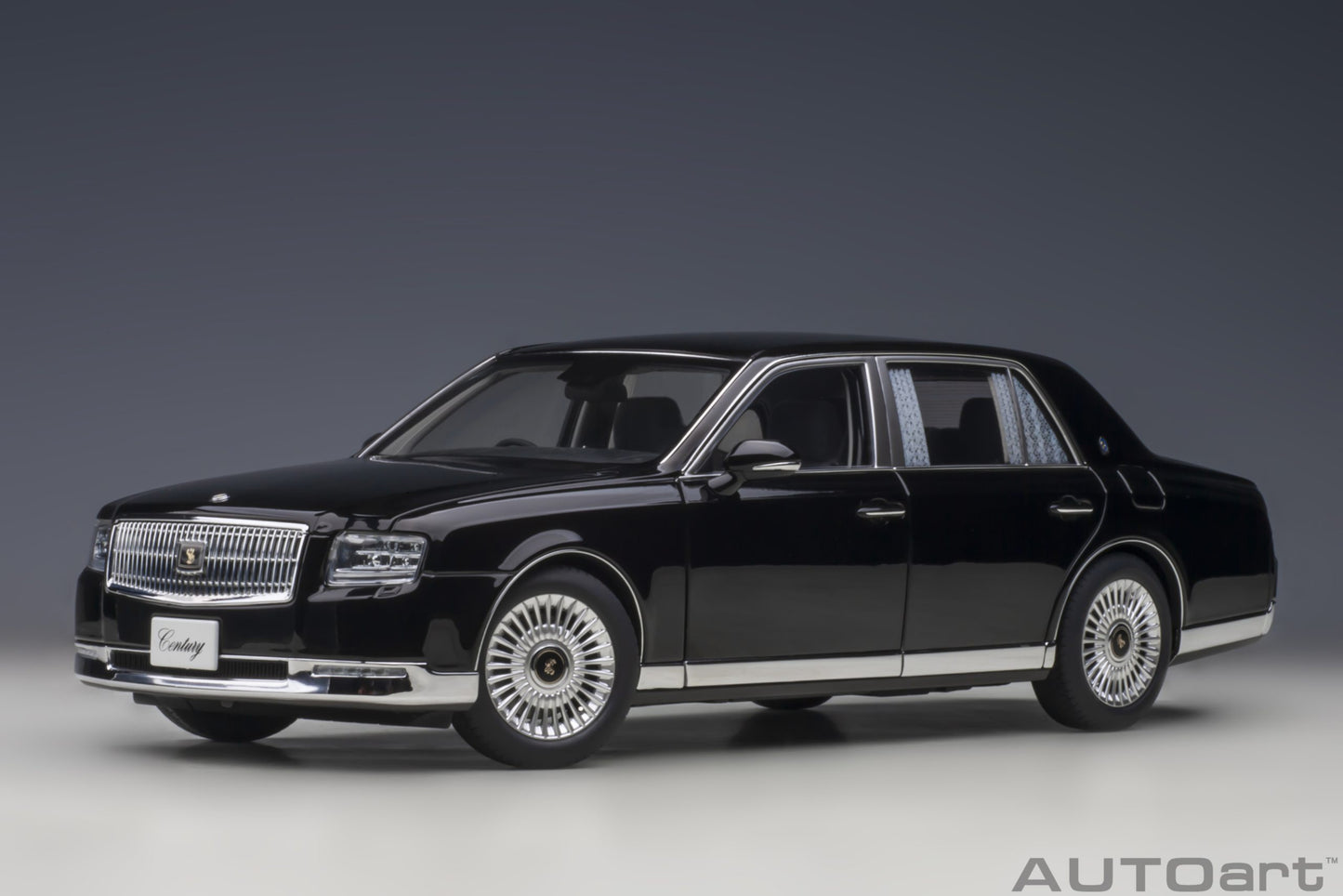 Macheta auto Toyota Century special edition with curtain (2019) 1:18 AutoArt