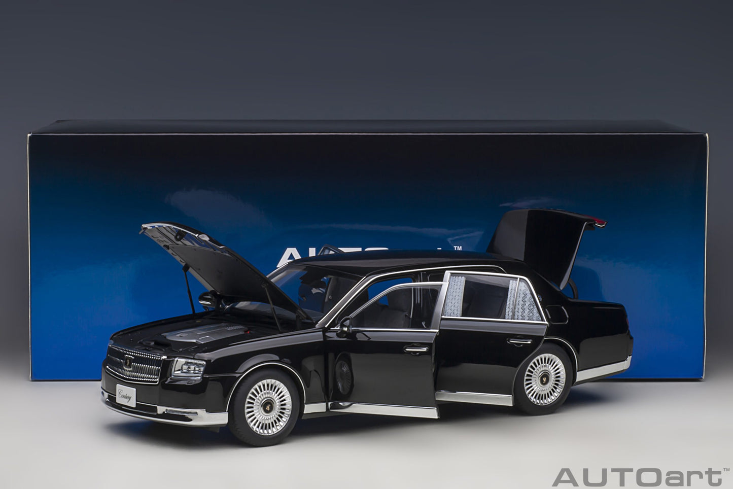 Macheta auto Toyota Century special edition with curtain (2019) 1:18 AutoArt