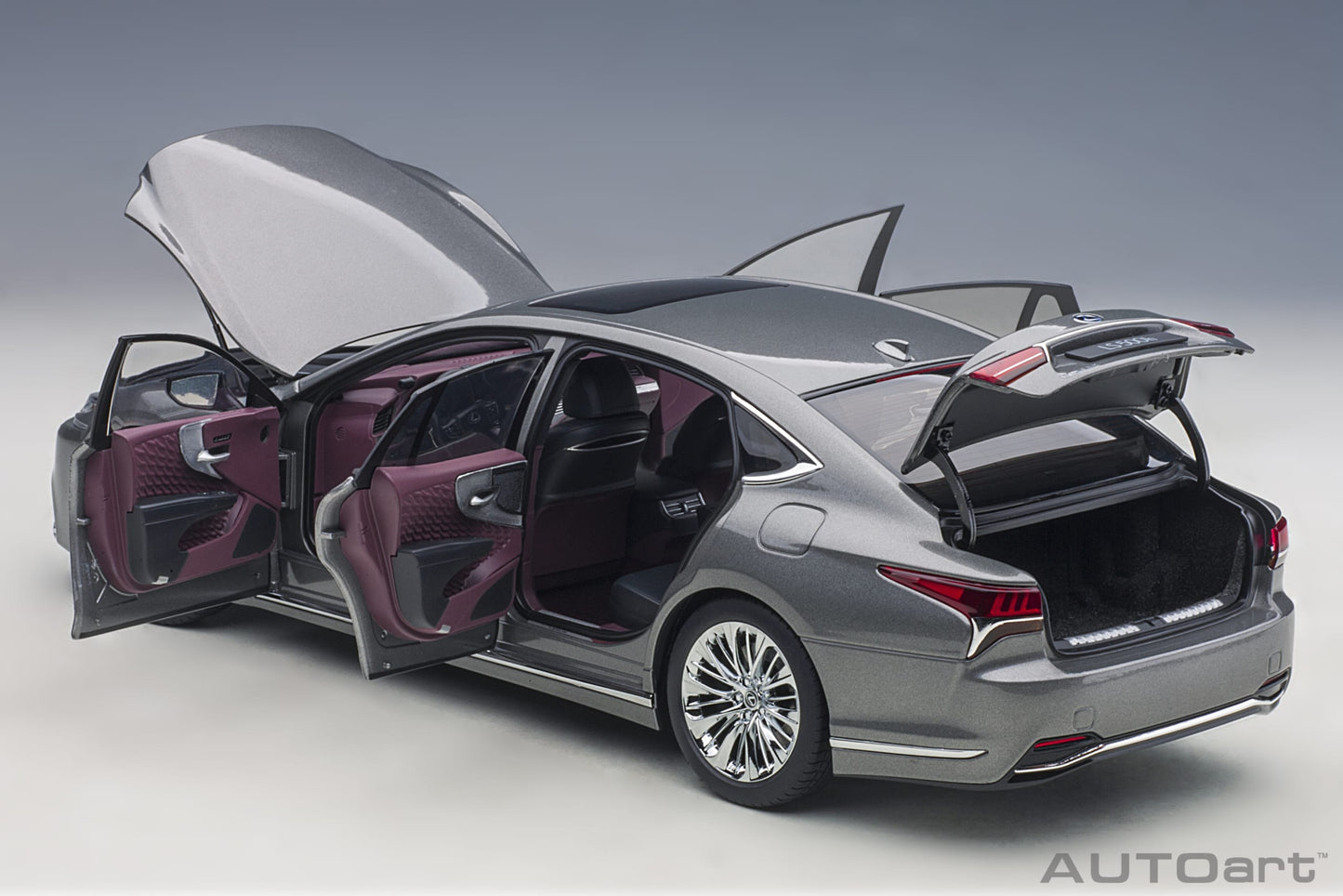 Macheta auto Lexus LS 500H (2018) 1:18 AutoArt