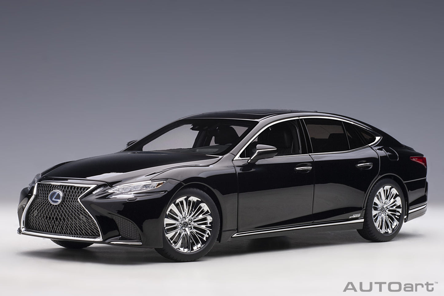 Macheta auto Lexus LS 500H (2018) 1:18 AutoArt