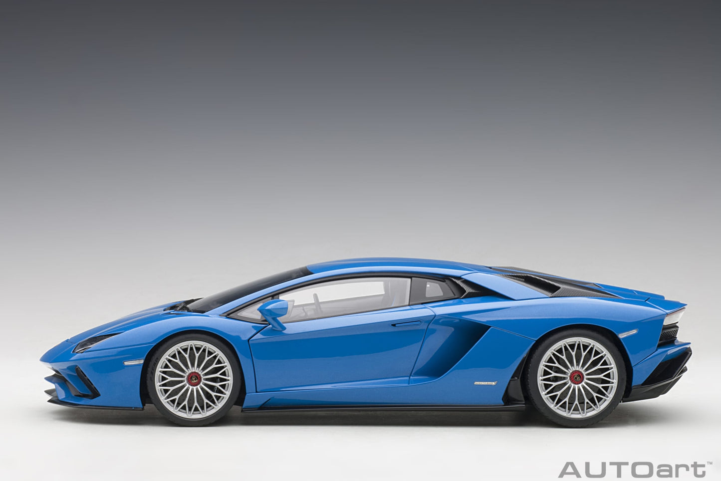 Macheta auto Lamborghini Aventador S (2017) 1:18 AutoArt