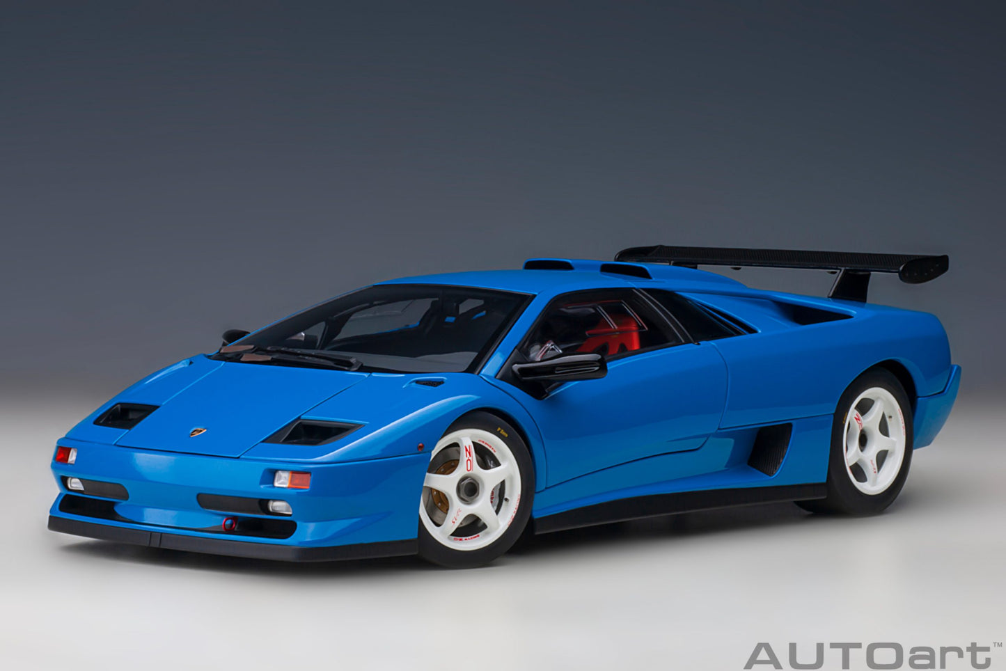 Macheta auto Lamborghini Diablo SV R (1996) 1:18 AutoArt