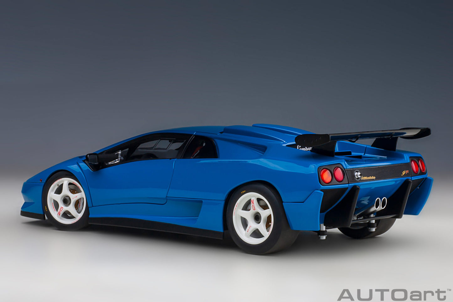 Macheta auto Lamborghini Diablo SV R (1996) 1:18 AutoArt