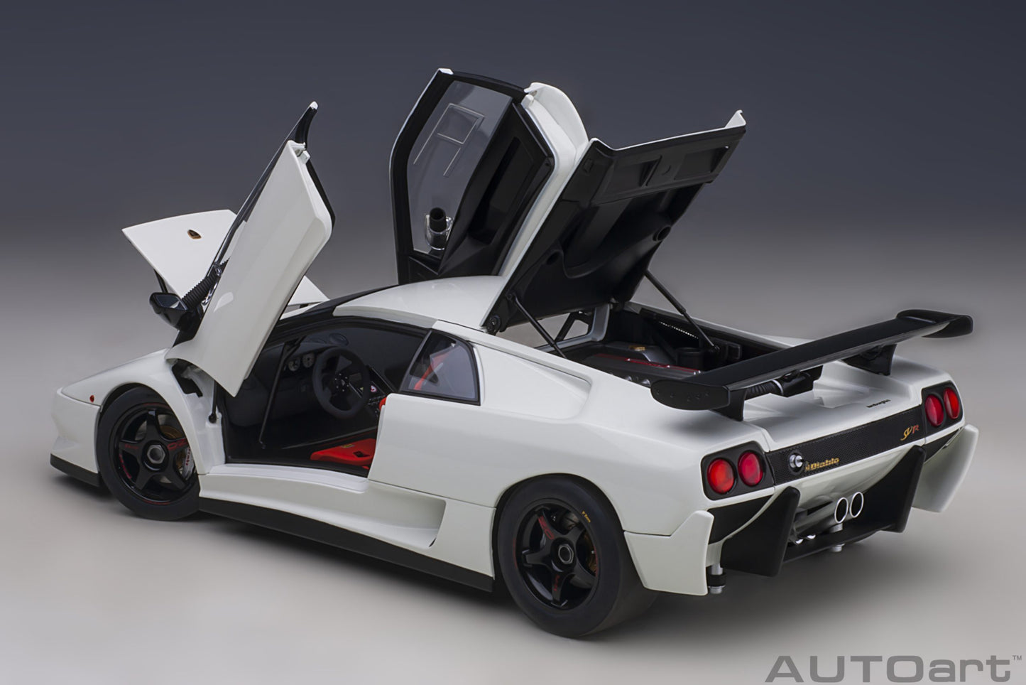 Macheta auto Lamborghini Diablo SV R (1996) 1:18 AutoArt