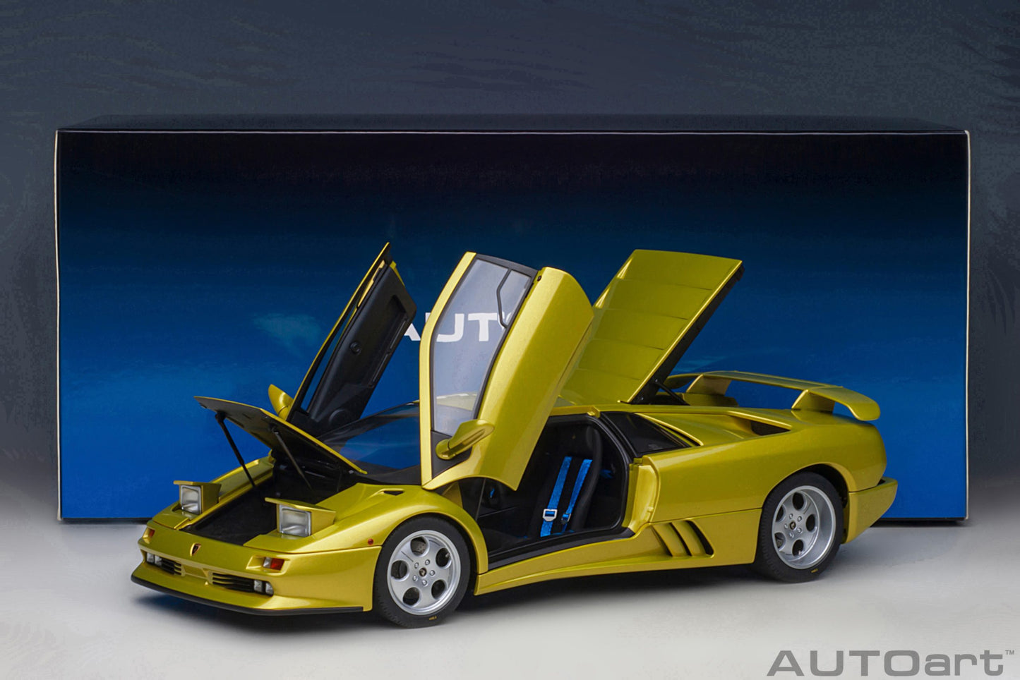 Macheta auto Lamborghini Diablo SE30 (1993) 1:18 AutoArt