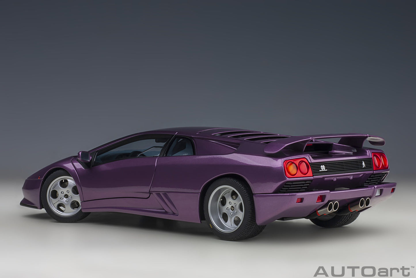 Macheta auto Lamborghini Diablo SE30 (1993) 1:18 AutoArt