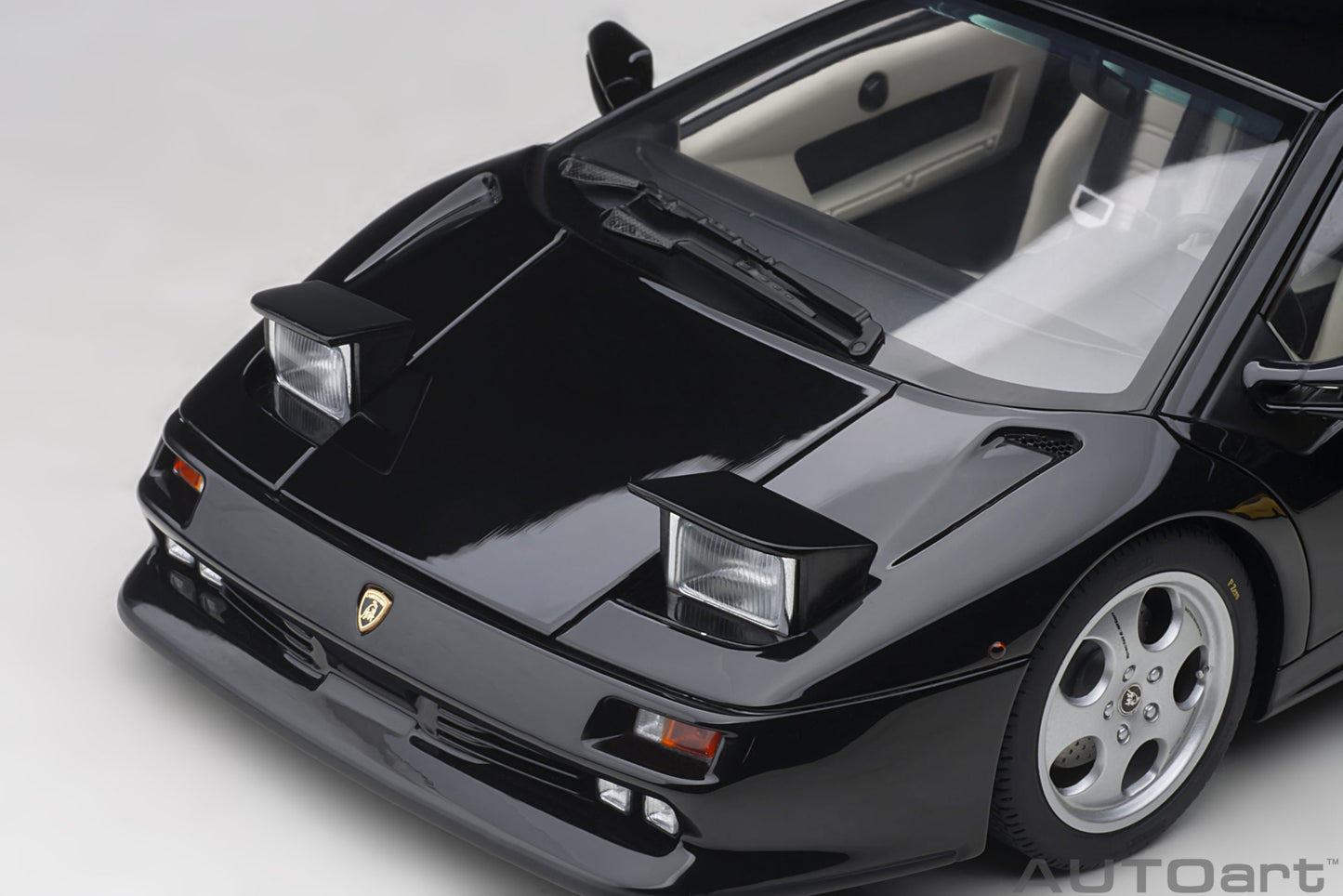 Macheta auto Lamborghini Diablo SE30 (1993) 1:18 AutoArt