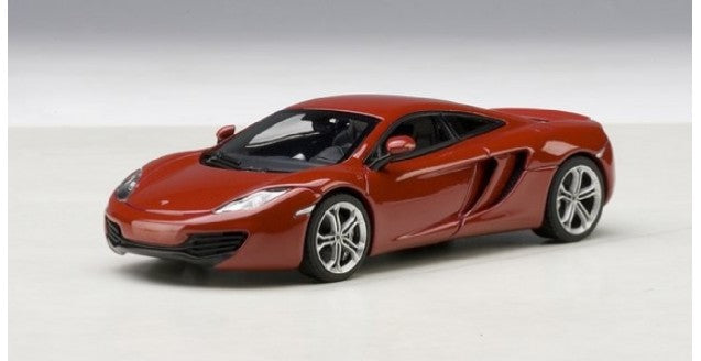 Macheta auto McLaren MP4-12C Rosu (2011) 1:43 AutoArt