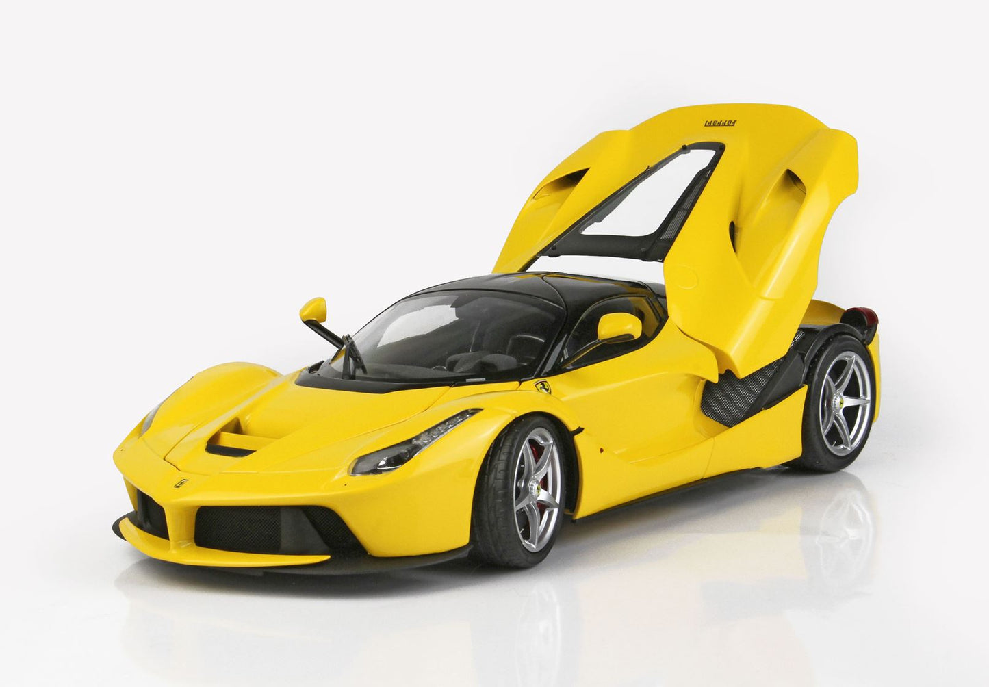 Macheta auto Ferrari La Ferrari (2013) 1:18 BBR