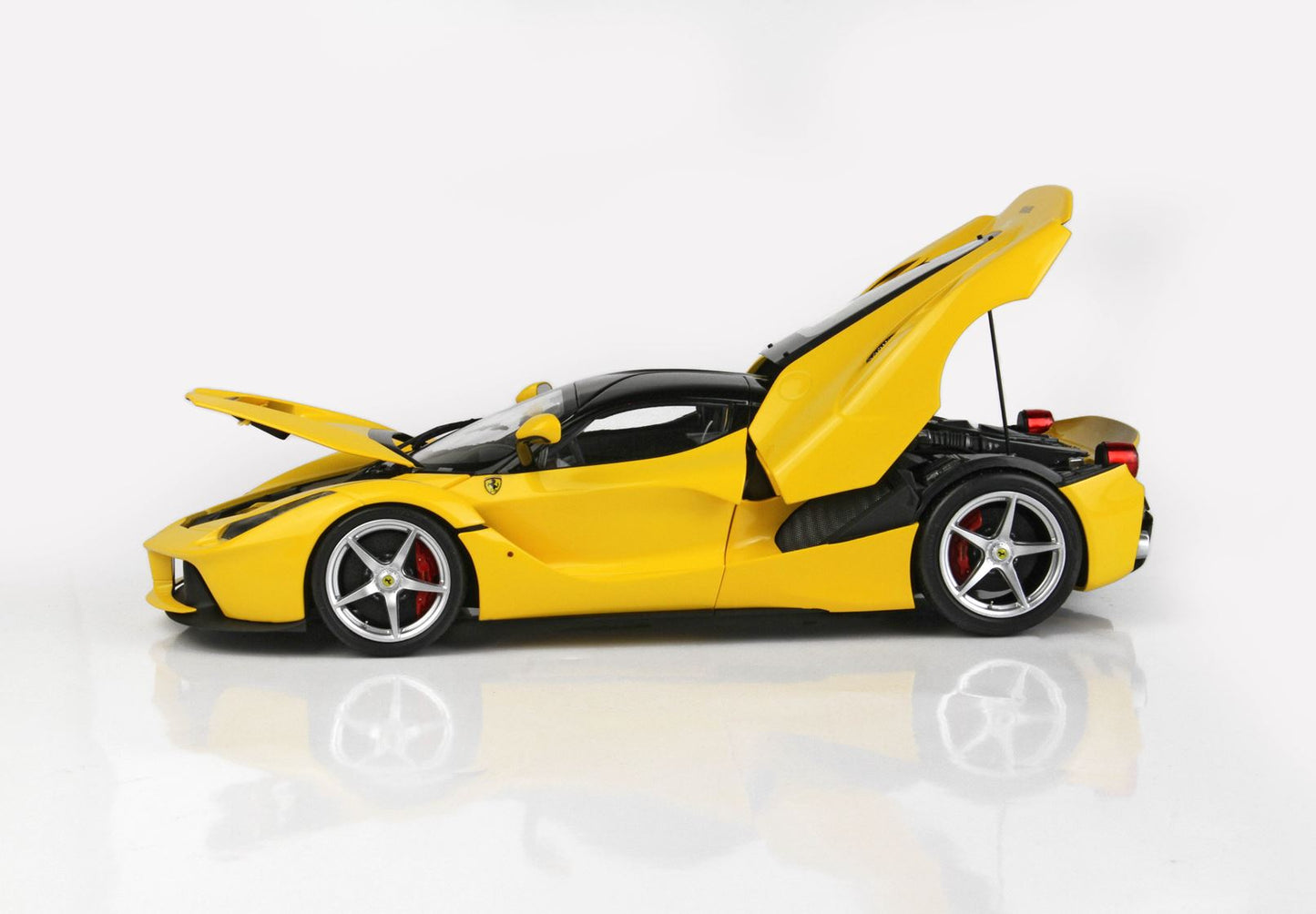 Macheta auto Ferrari La Ferrari (2013) 1:18 BBR