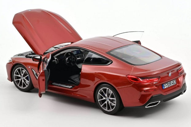 Macheta auto BMW 850i (2019) 1:18 Norev