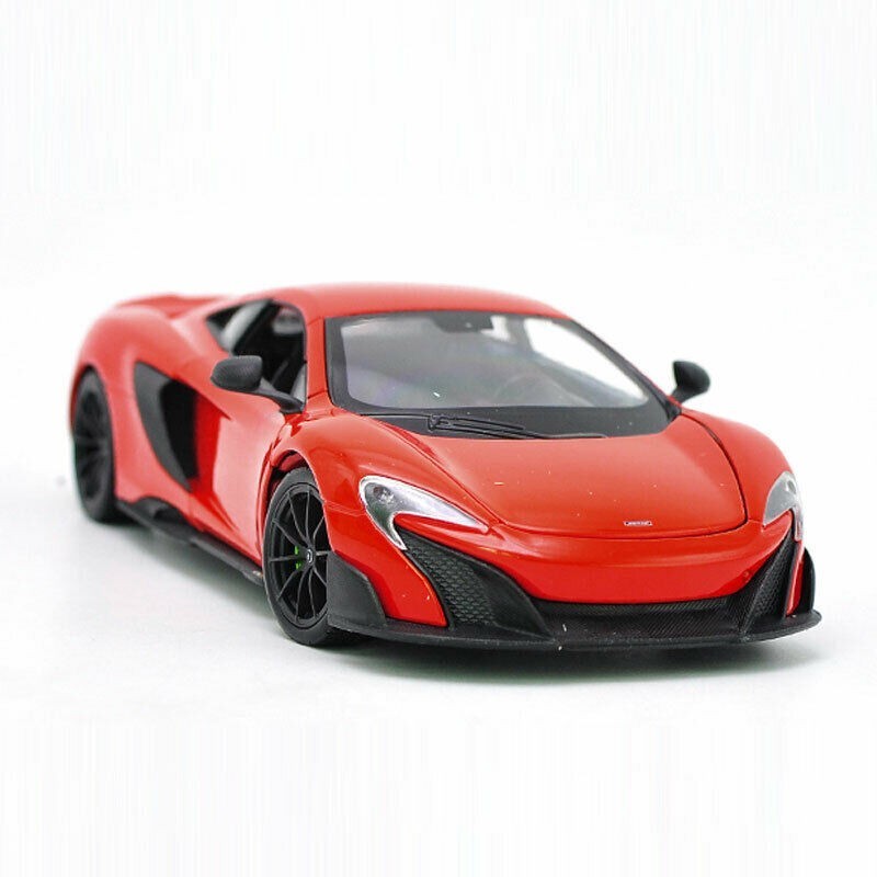 Macheta auto McLaren 675 LT (2015) 1:24 Welly