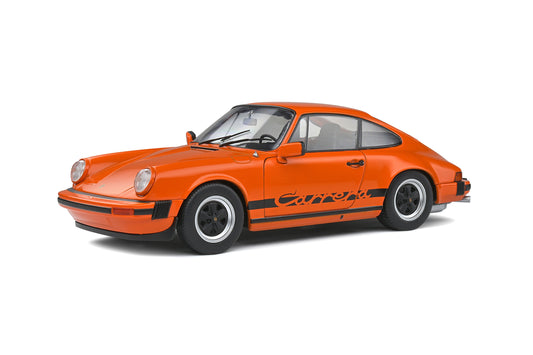 Macheta auto Porsche 911 3,0 Carrera Gulf Orange (1977) 1:18 Solido