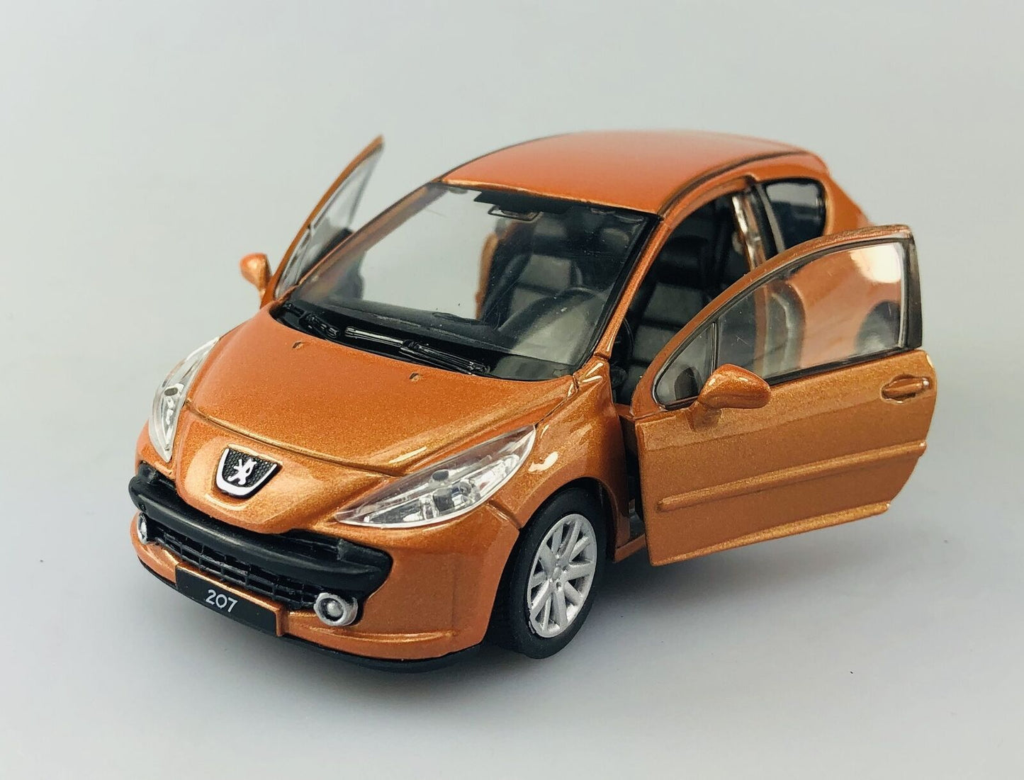 Macheta auto Peugeot 207 1:34 Welly