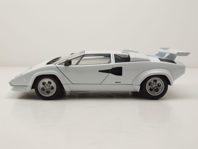 Macheta auto Lamborghini Countach 1:24 Welly