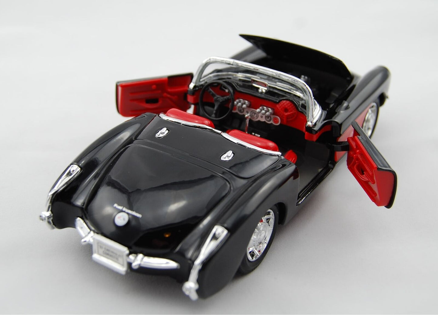 Macheta auto Chevrolet Corvette (1957) 1:24 Welly