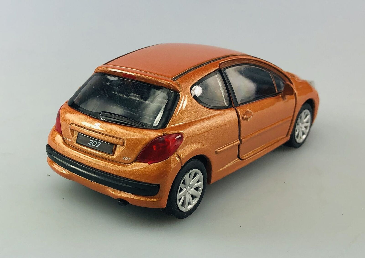 Macheta auto Peugeot 207 1:34 Welly